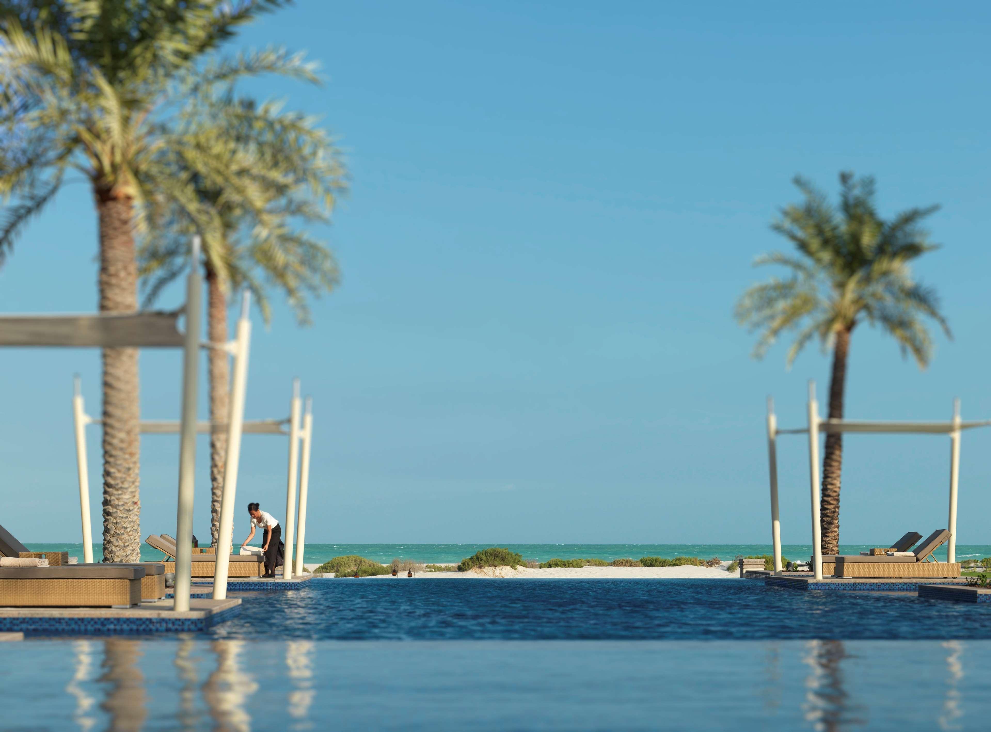 Park Hyatt Abu Dhabi Hotel And Villas Exterior photo